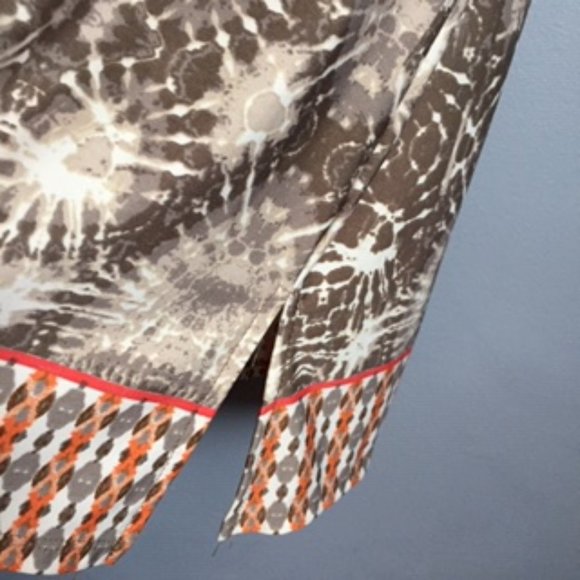 MANDY EVANS WOMEN'S BLOUSE.  SIZE L.  TAN, BEIGE AND ORANGE - Picture 4 of 4